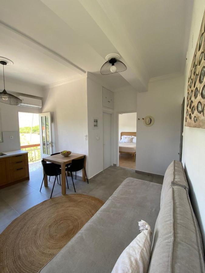 Thassa Beach Apartment No1 Leonídion Eksteriør bilde